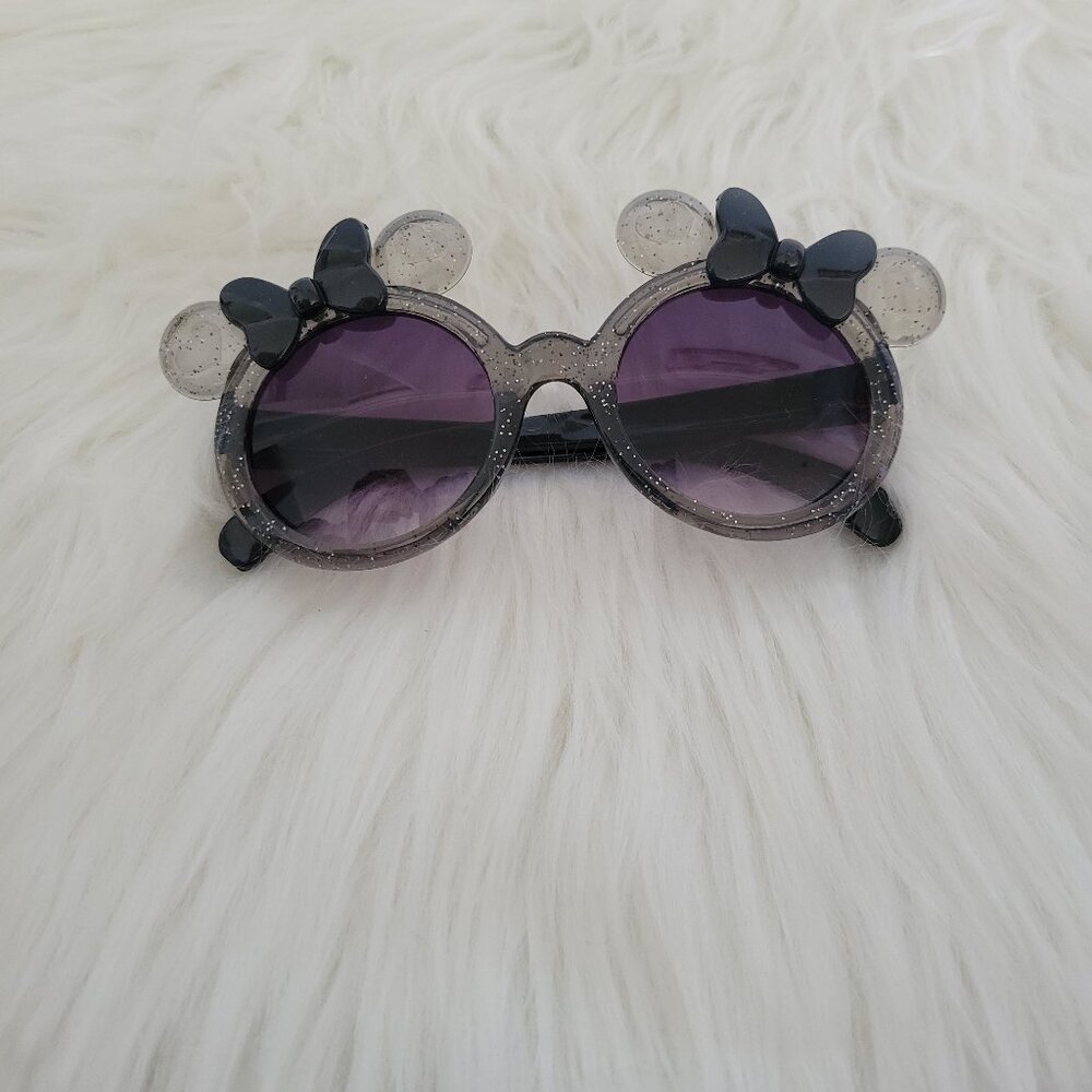 Minnie Mouse Sunglasses